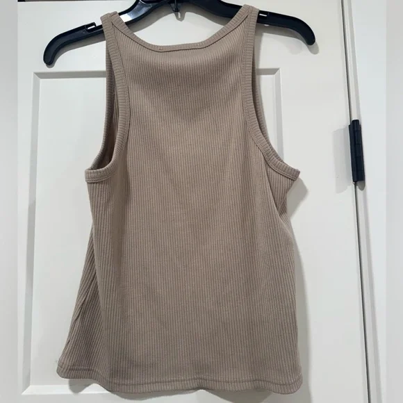 MVN The Label Tank - Picture 2 of 3